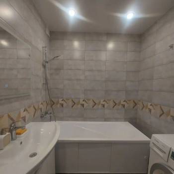 Сдается Многокомнатная квартира, 82 м²