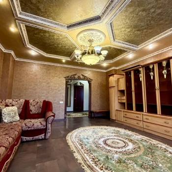 Сдается Многокомнатная квартира, 111 м²
