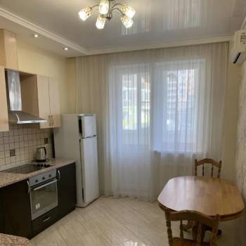 Сдается 1-комнатная квартира, 48 м²