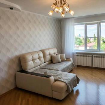 Сдается 2-х комнатная квартира, 72 м²