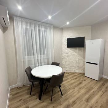 Продается 1-комнатная квартира, 40,4 м²