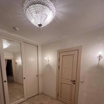Продается 1-комнатная квартира, 55 м²