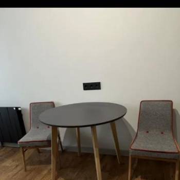 Продается 1-комнатная квартира, 61 м²