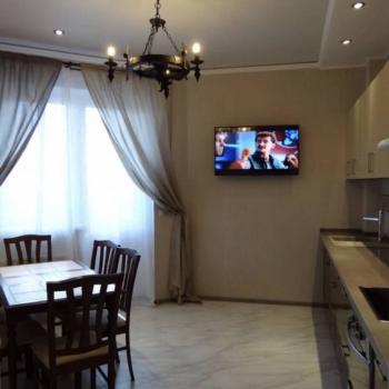 Сдается 2-х комнатная квартира, 75 м²