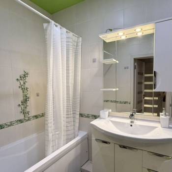 Сдается 1-комнатная квартира, 43 м²