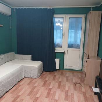 Сдается 1-комнатная квартира, 38 м²