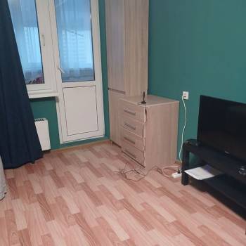 Сдается 1-комнатная квартира, 38 м²