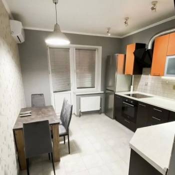 Сдается 2-х комнатная квартира, 57 м²