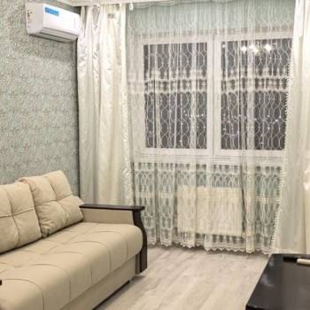 Сдается 1-комнатная квартира, 38 м²