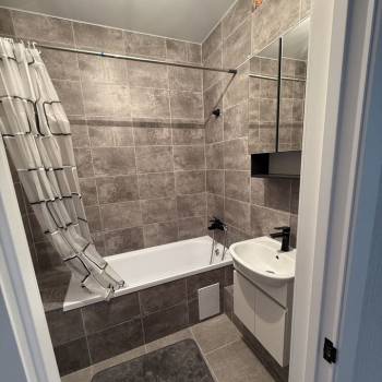 Сдается 2-х комнатная квартира, 66,7 м²