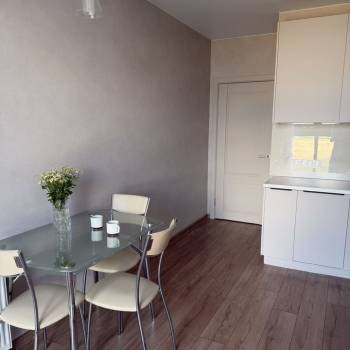 Сдается 1-комнатная квартира, 42 м²