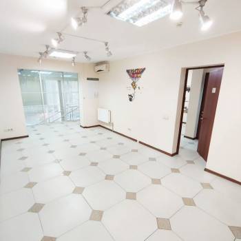 Сдается Нежилое помещение, 70 м²