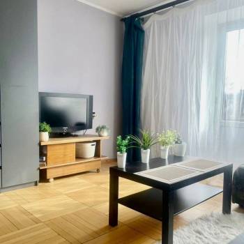 Продается 1-комнатная квартира, 35 м²