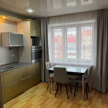 Сдается 1-комнатная квартира, 40 м²