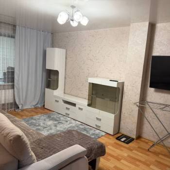 Сдается 1-комнатная квартира, 40 м²