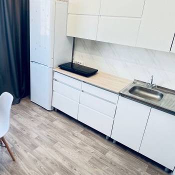 Сдается 1-комнатная квартира, 42 м²