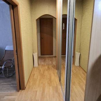 Продается Многокомнатная квартира, 84 м²