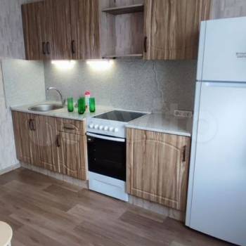 Сдается 1-комнатная квартира, 42 м²