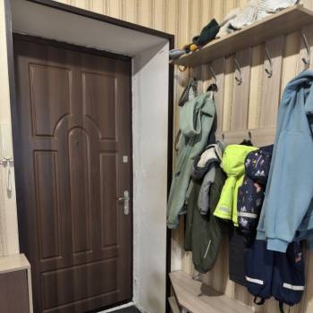 Продается 1-комнатная квартира, 60,4 м²