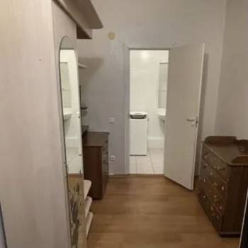 Продается 1-комнатная квартира, 28 м²