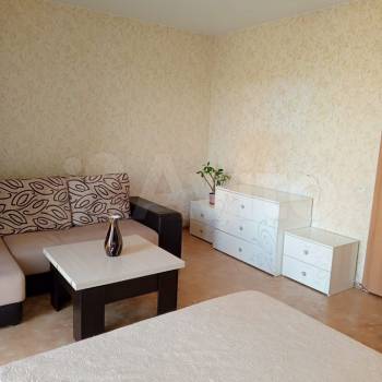 Продается 1-комнатная квартира, 43 м²