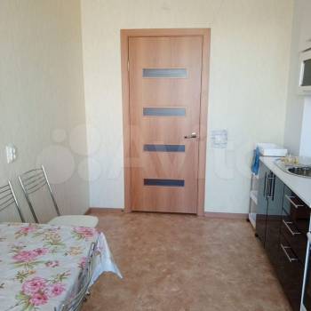 Продается 1-комнатная квартира, 43 м²