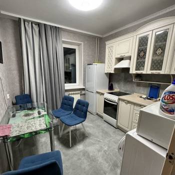 Сдается 1-комнатная квартира, 50 м²