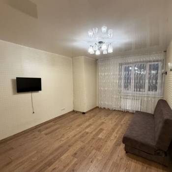 Сдается 1-комнатная квартира, 38 м²