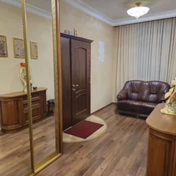 Продается Многокомнатная квартира, 153,9 м²