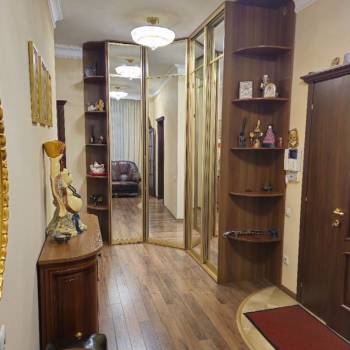 Продается Многокомнатная квартира, 153,9 м²