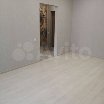 Продается 1-комнатная квартира, 39 м²