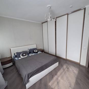 Сдается Многокомнатная квартира, 90 м²