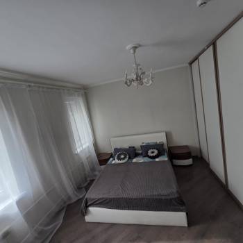 Сдается Многокомнатная квартира, 90 м²