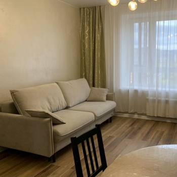 Сдается Многокомнатная квартира, 56 м²