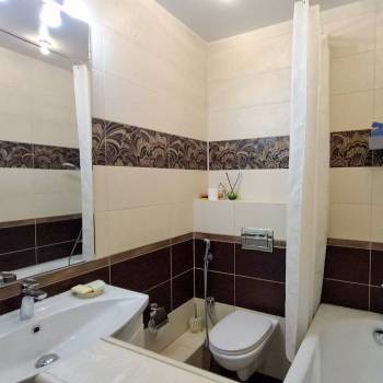 Сдается 1-комнатная квартира, 54 м²