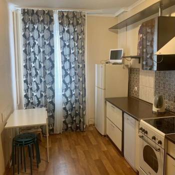 Сдается 1-комнатная квартира, 35 м²