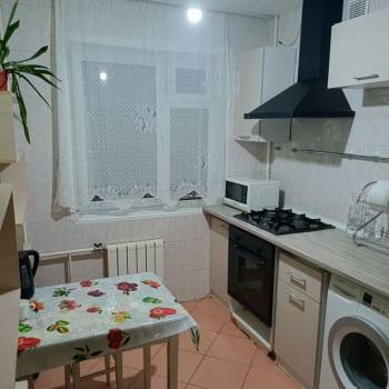 Сдается Многокомнатная квартира, 62 м²