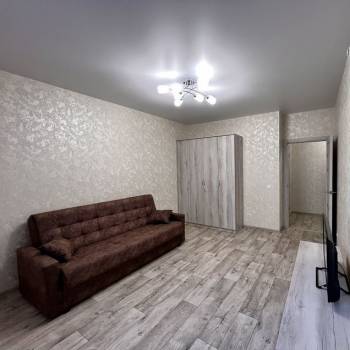 Сдается 1-комнатная квартира, 42 м²