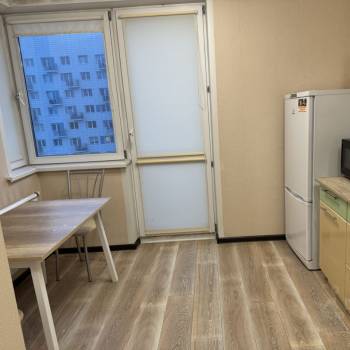 Сдается 1-комнатная квартира, 42 м²