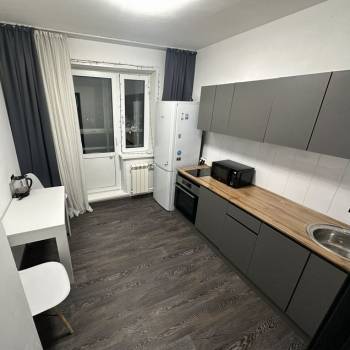 Сдается 1-комнатная квартира, 40 м²