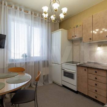 Продается Многокомнатная квартира, 82,2 м²