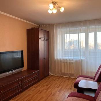 Сдается 1-комнатная квартира, 43 м²