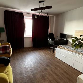 Продается 1-комнатная квартира, 40,5 м²