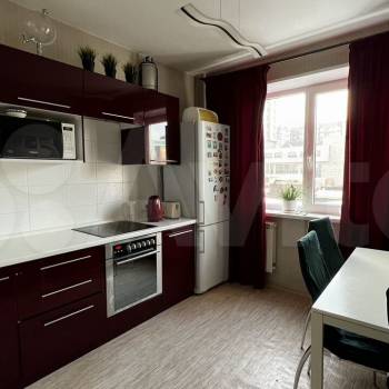 Продается 1-комнатная квартира, 40,5 м²