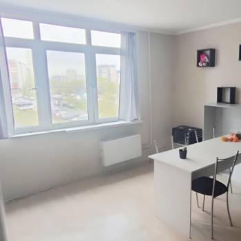 Сдается 1-комнатная квартира, 50 м²