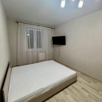 Сдается 1-комнатная квартира, 43,8 м²