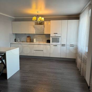 Продается 2-х комнатная квартира, 106 м²