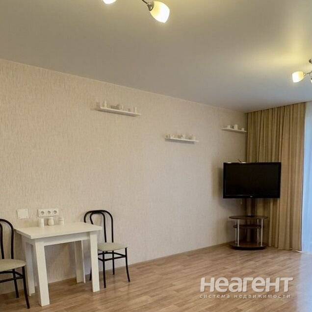 Сдаю студию, Кировский (ул. Апрельская), собственник