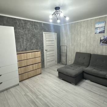 Сдается 1-комнатная квартира, 44 м²