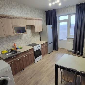 Сдается 1-комнатная квартира, 46 м²